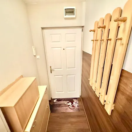 T27 Free Parking בודפשט