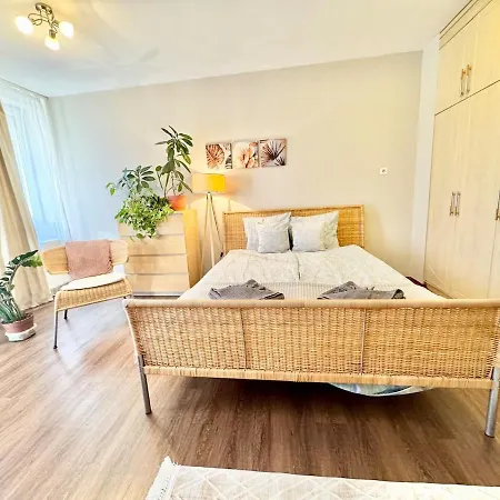 T27 Free Parking דירה בודפשט